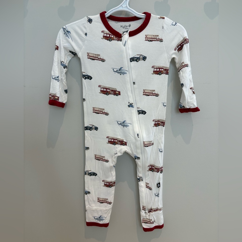 Kyte BABY Zippered Romper in First Responder